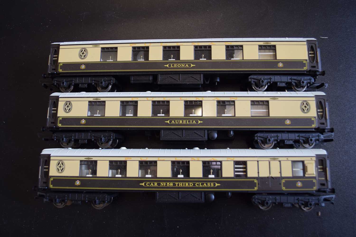 Hornby 00 gauge carriages, Leona, Car No 58 3rd class and Aurelia, unboxed (3) - Image 2 of 2