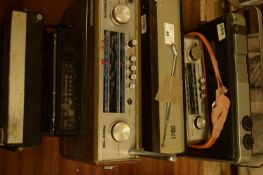 MIXED LOT: 6 RADIOS TO INCLUDE:ULTRA RADIO, PHILIPS 280, ROBERTS R606-MB (1977), BUSH BW5777A (