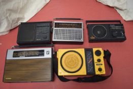 MIXED LOT: 5 RADIOS TO INCLUDE:FIDELITY R100 (1987), HITACHI KH-914 (1979), MURPHY AR-928 (1987),