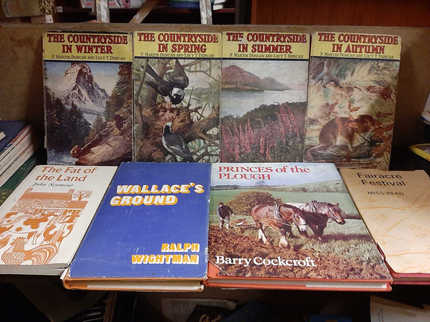 16 books of country/farm interest including a set of 4 Bygones [our ref: 592a] - Image 2 of 2