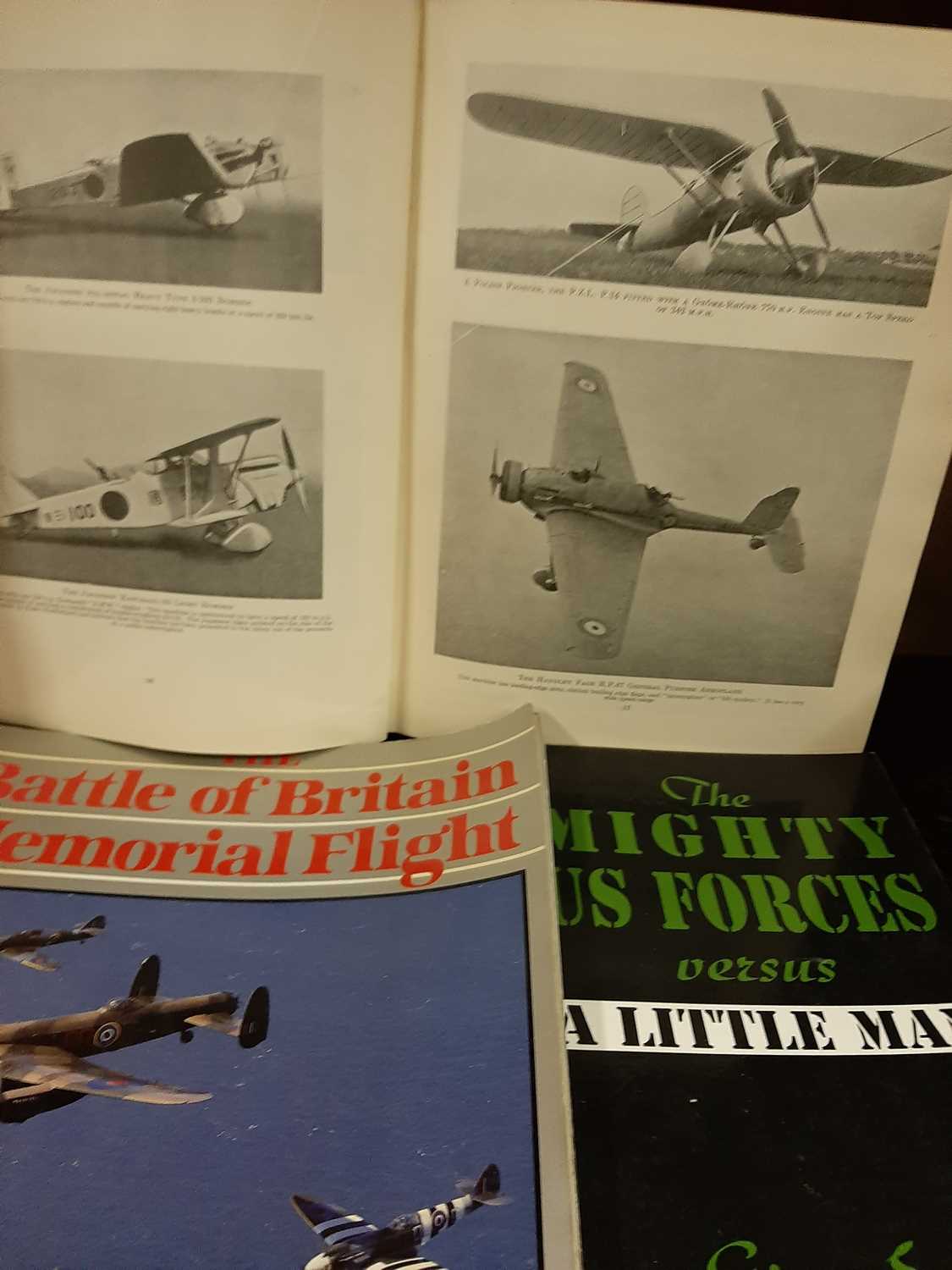 Box of approx 30 aviation books to include The Complete Book of Aviation 1935, plus a bound set of - Image 4 of 5