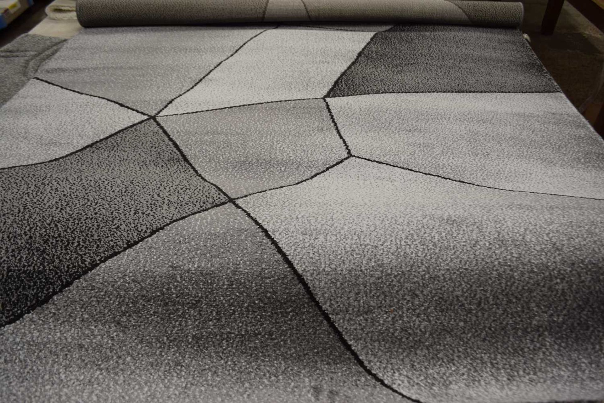 Beta grey area rug, 160 x 130cm