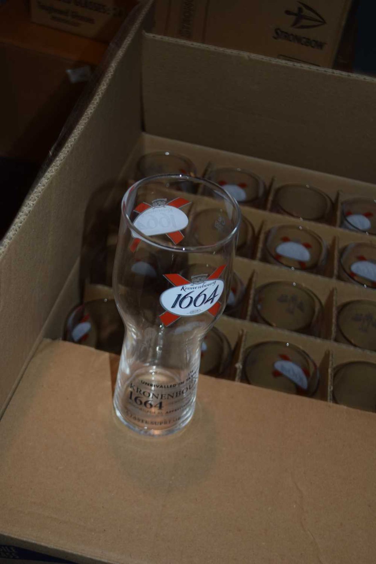 Box of 24 branded Kronenbourg pint glasses - Image 2 of 2