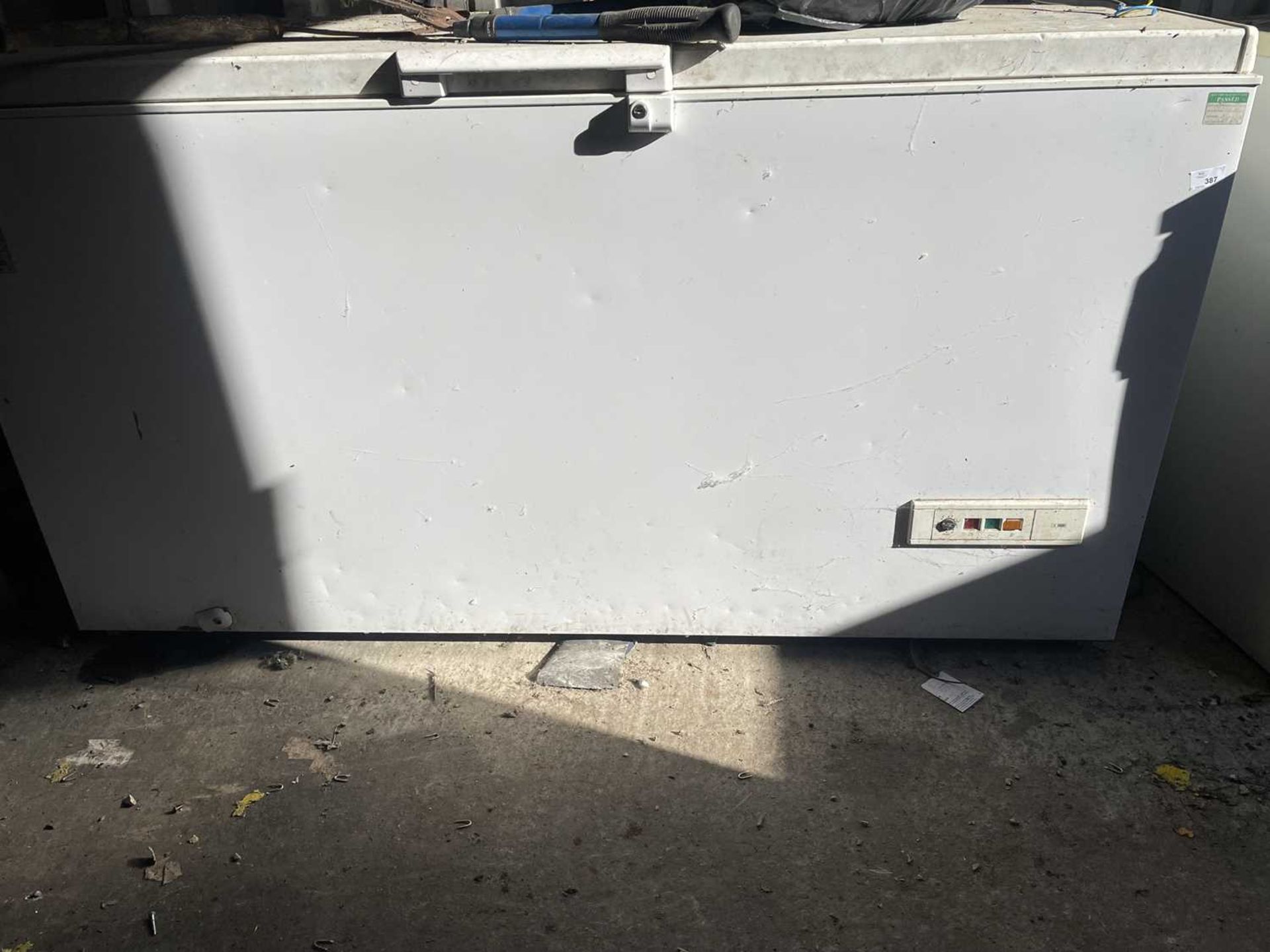 5 ft Whirlpool chest freezer