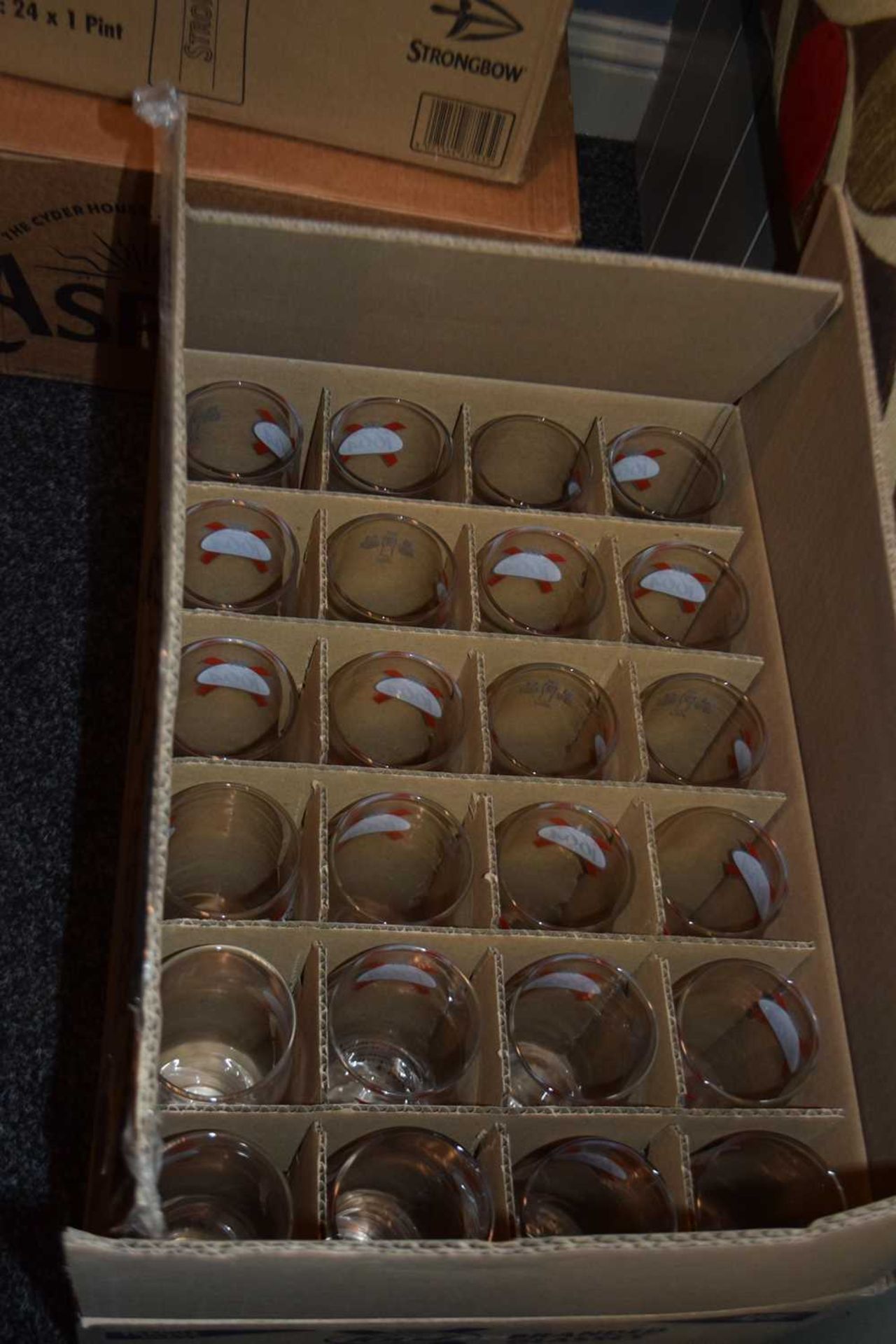 Box of 24 branded Kronenbourg pint glasses