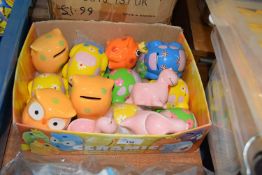 Quantity of ceramic money boxes in the shape of different animals and dinosaurs