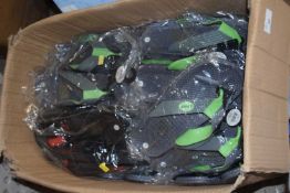 Box containing a large quantity of sports flip-flops, size 8