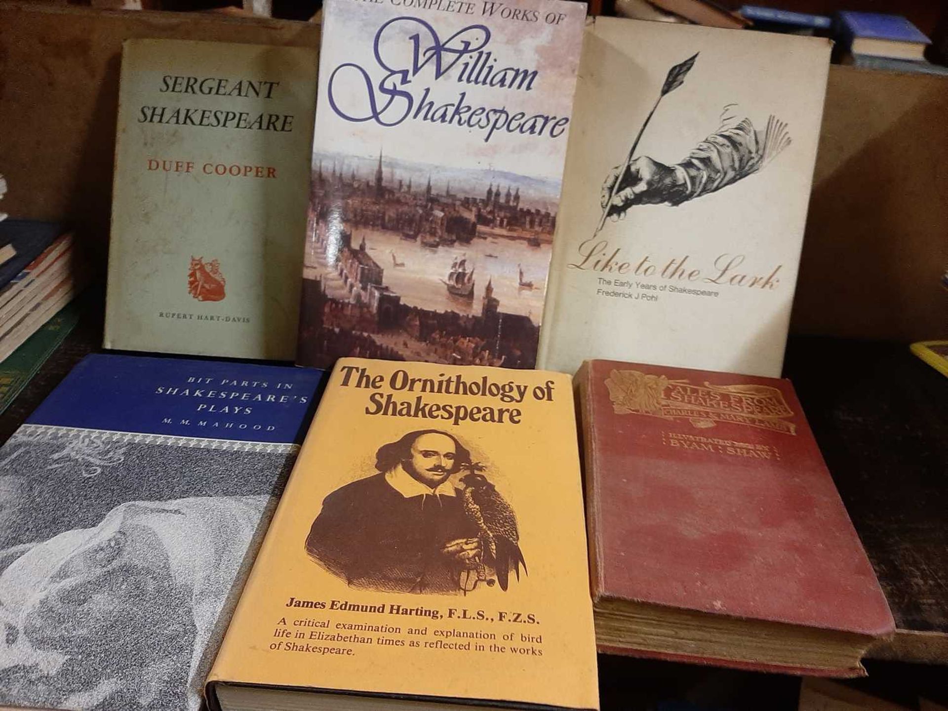 William Shakespeare collection variety of different books and ephemera (large qty) [our ref: 586] - Image 4 of 8