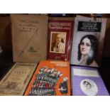 16 literature books including Jane Austen etc [our ref: 518b]