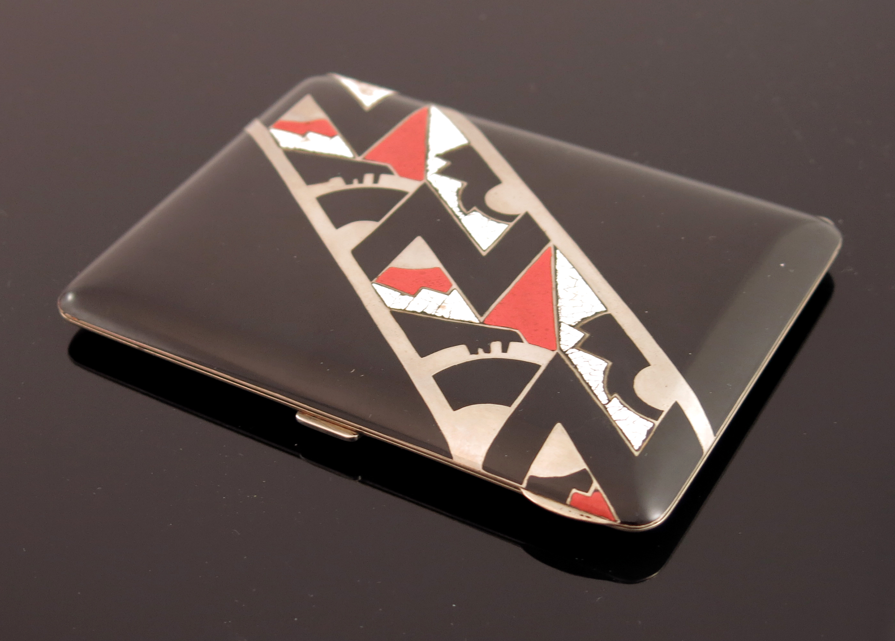 A French Art Deco enamelled cigarette case, RS A, circa 1925