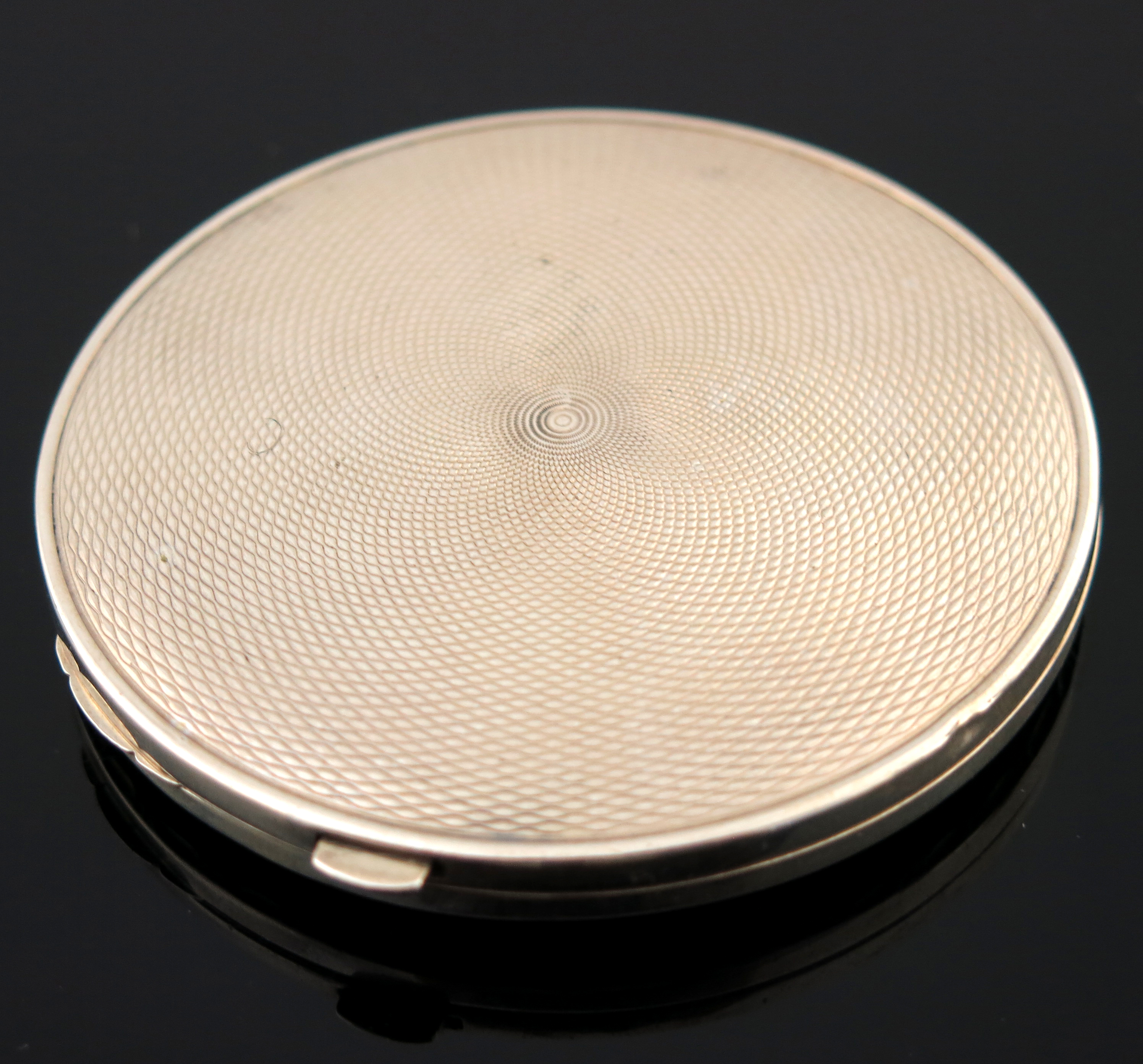 A George V silver and enamelled compact, Bravingtons Ltd., Birmingham 1935 - Image 2 of 2