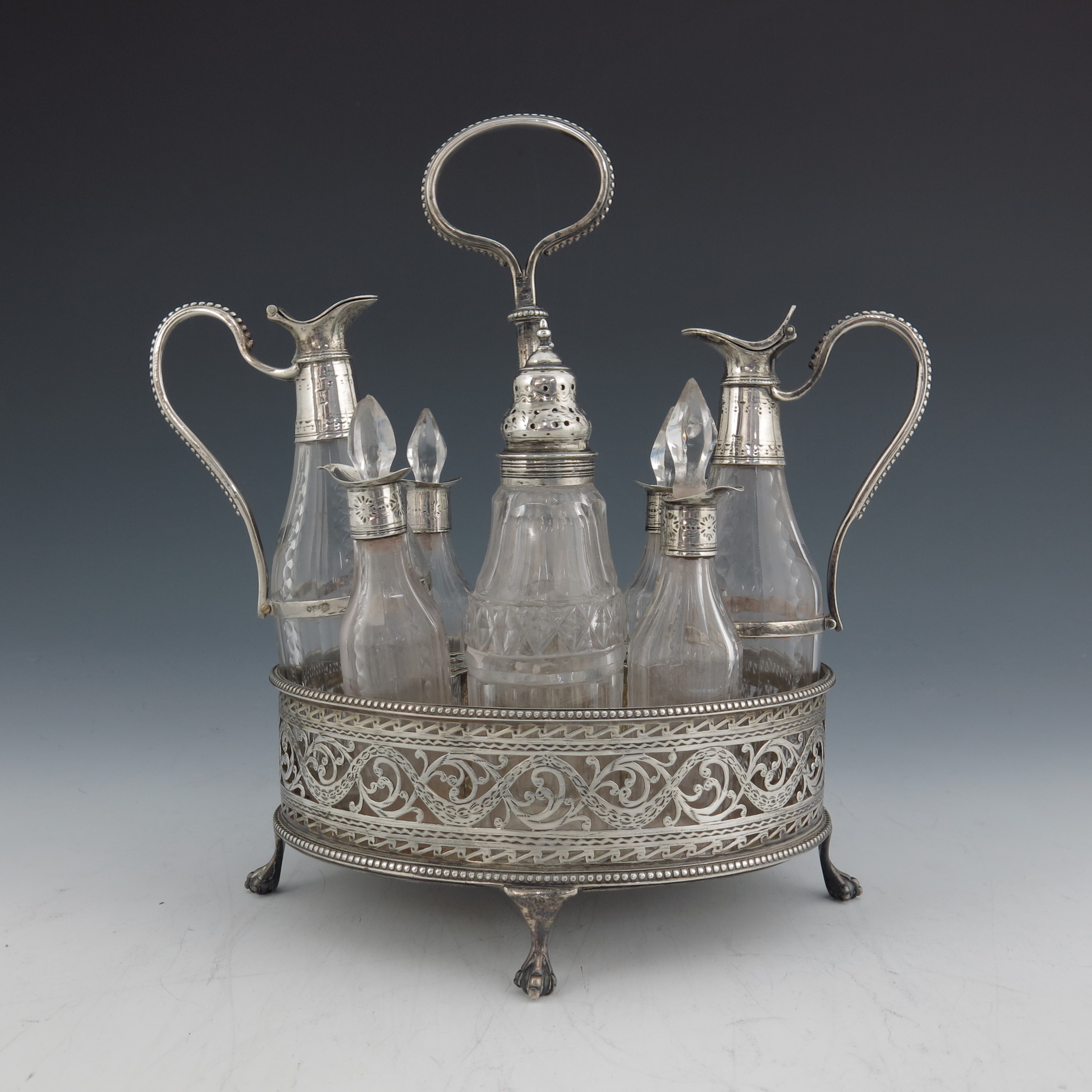 A George III silver cruet, Thomas Daniell and John Wall, London 1781 - Image 3 of 7