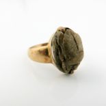 An 18ct gold scarab amulet ring