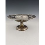 A George V silver reticulated pedestal bowl, Charles S Green and Co., Birmingham 1919, pierced