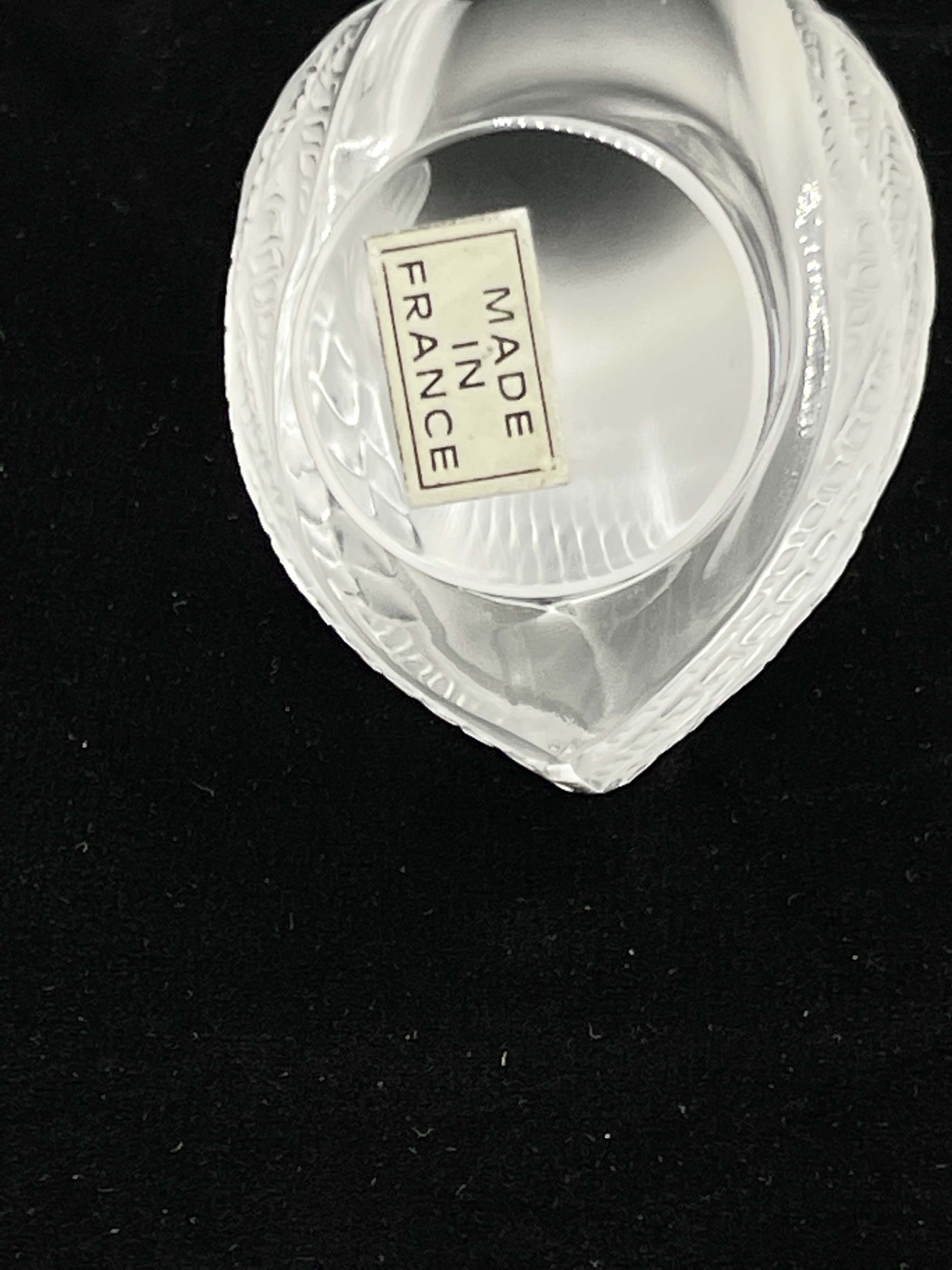 Lalique, a Chouette glass paperweight - Bild 5 aus 6
