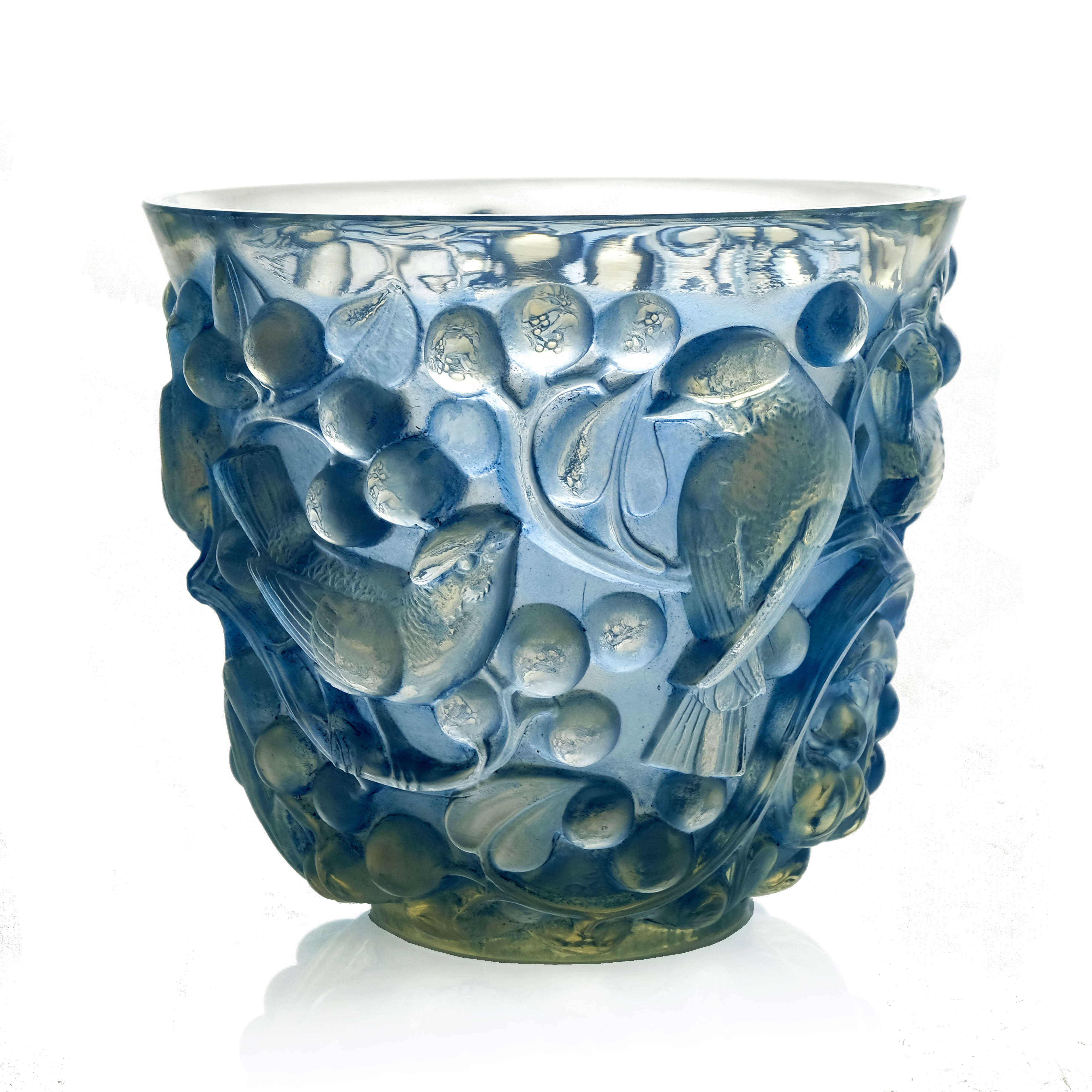 Rene Lalique, Avallon opalescent vase, model 986