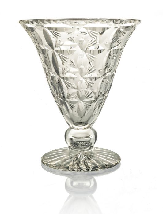 Len Green for Webb Corbett, a Modernist cut glass vase, circa 1960s - Image 2 of 4