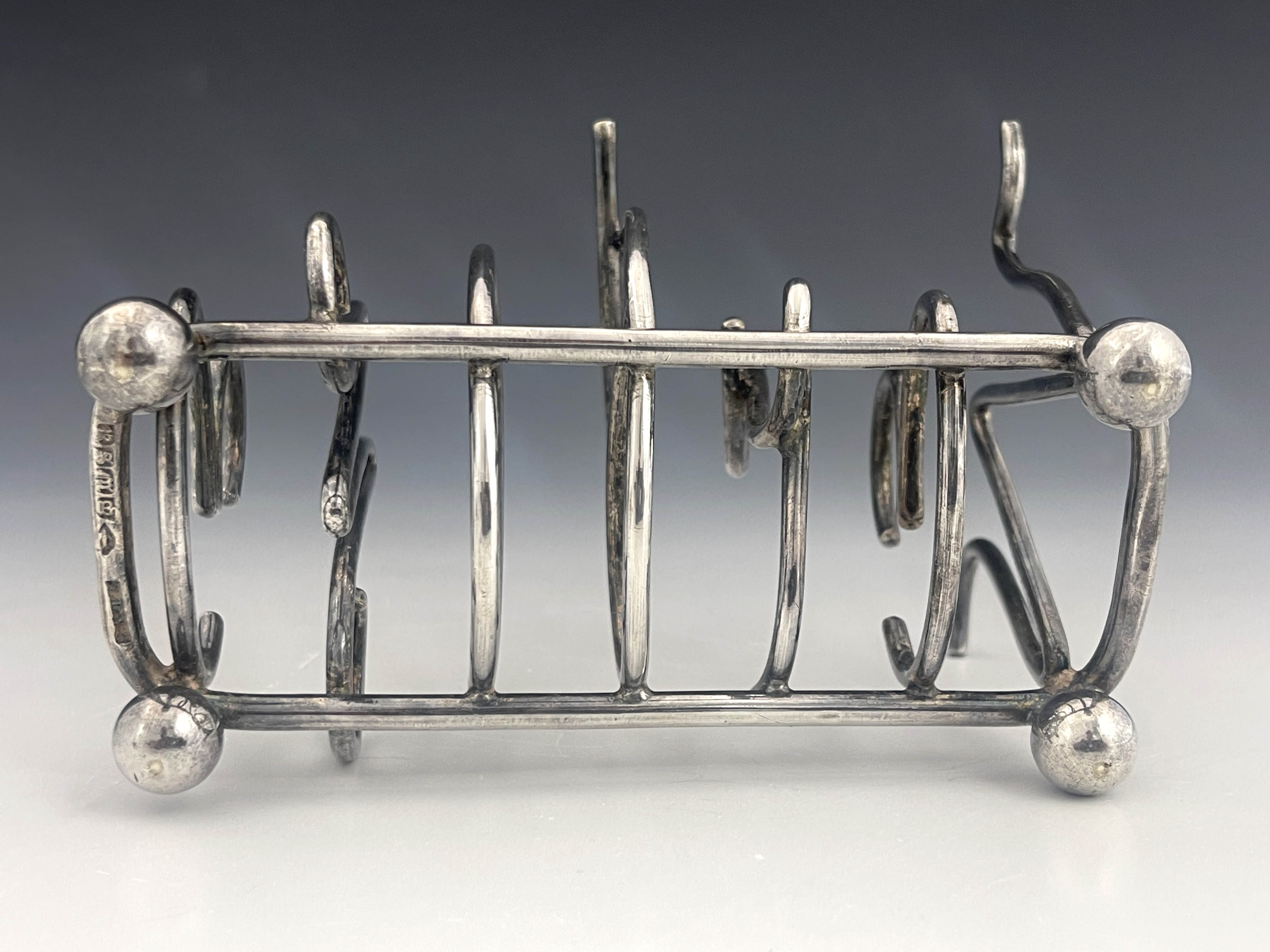 A Victorian silver plated novelty toast rack - Image 2 of 4