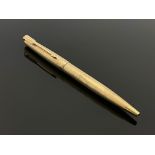 Parker, a 9 carat gold 61 ballpoint pen