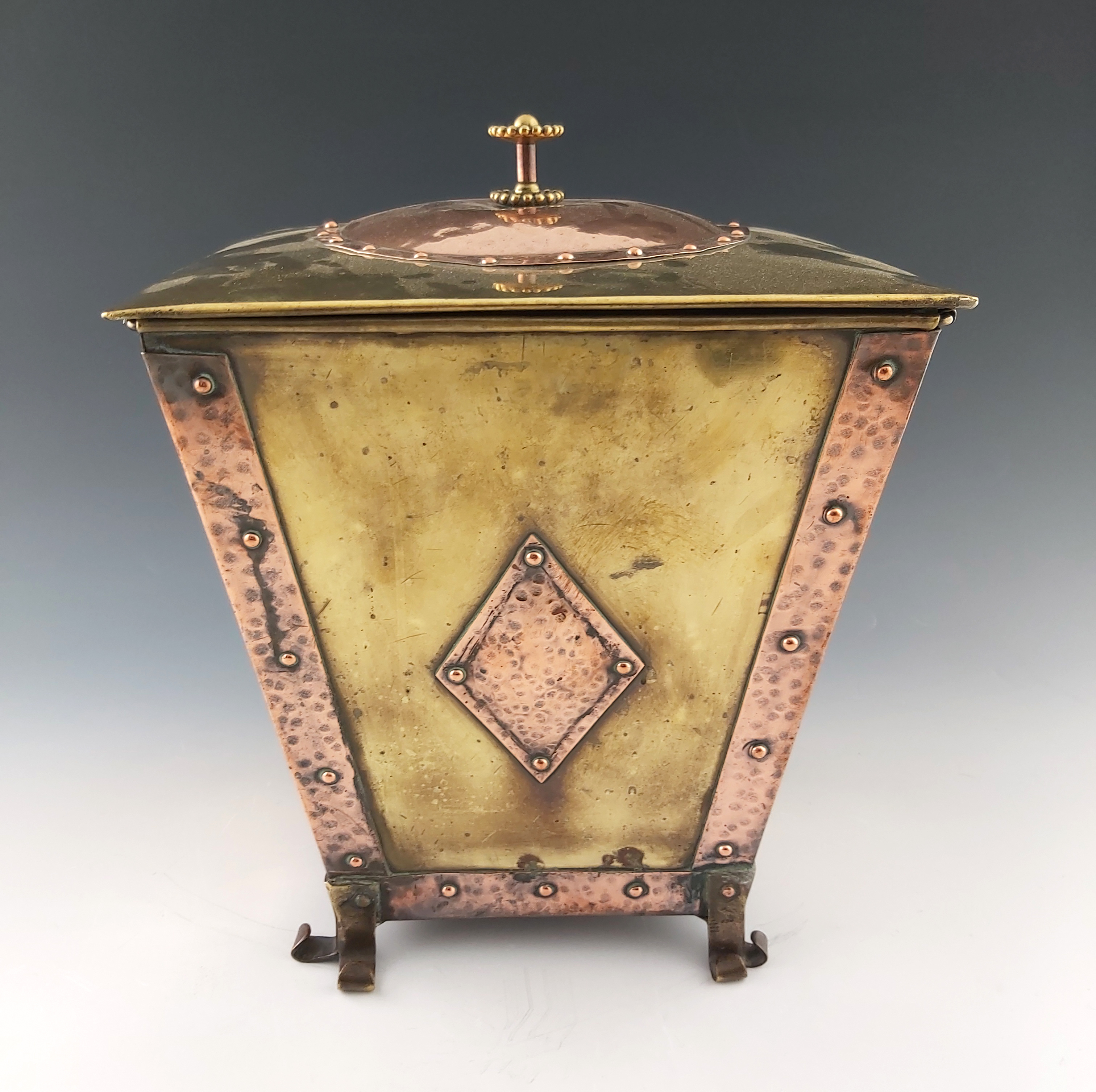 An Arts and Crafts copper and brass coal box - Image 2 of 3
