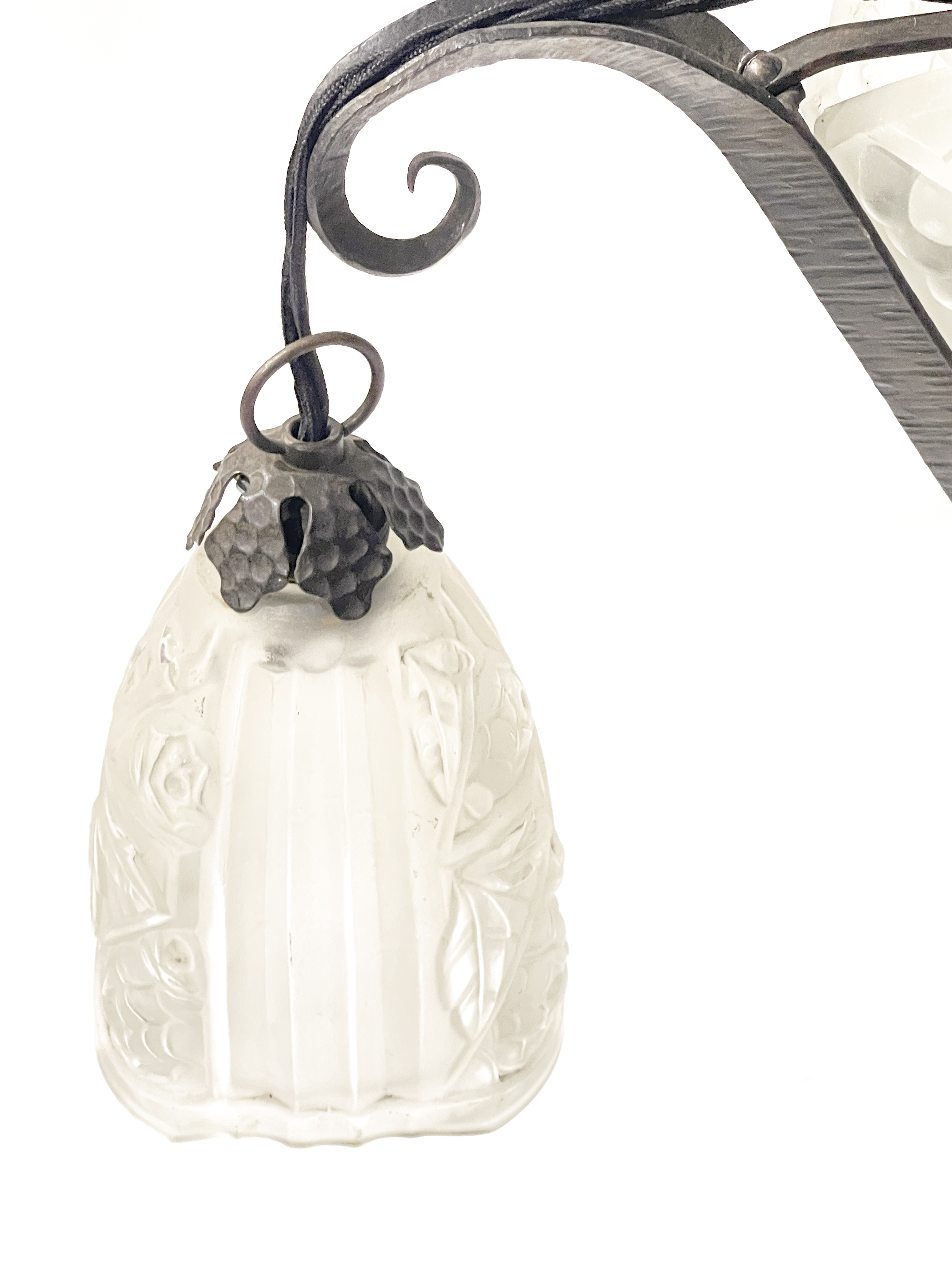 Degue, a French Art Deco glass light shade, bell form with floral design - Image 3 of 3