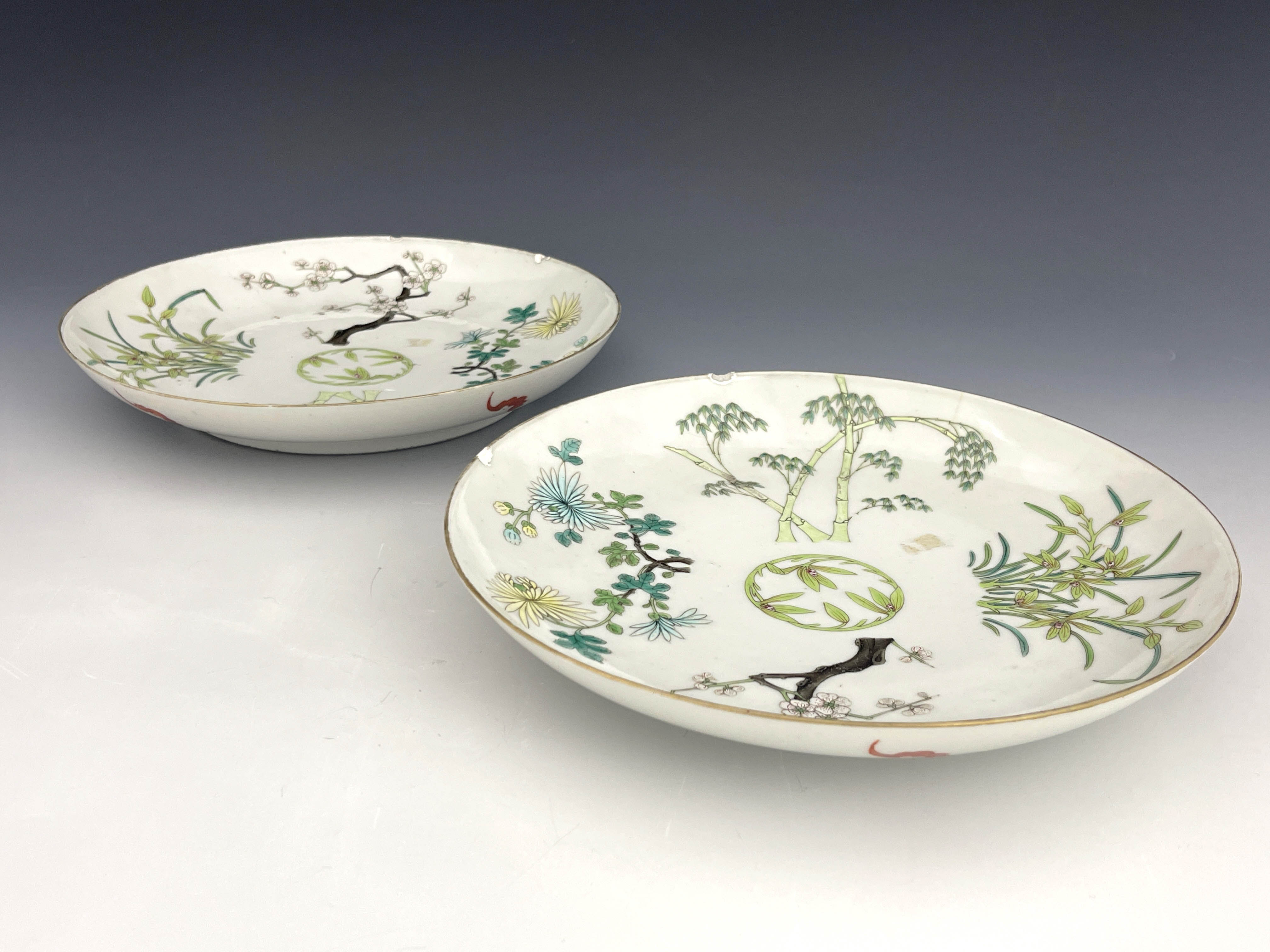 A pair of Chinese famille verte plates, Daoguang marks and probably of the period - Image 7 of 10