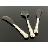 A set of three Christofle horn and plated butter knives (3)