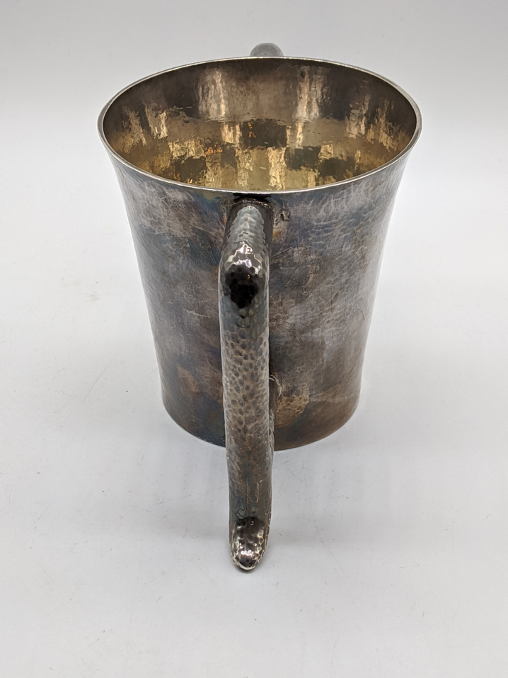 An Arts and Crafts Scottish silver twin handled cup, planished finish, hallmarked Edinburgh, 1897, - Image 3 of 3