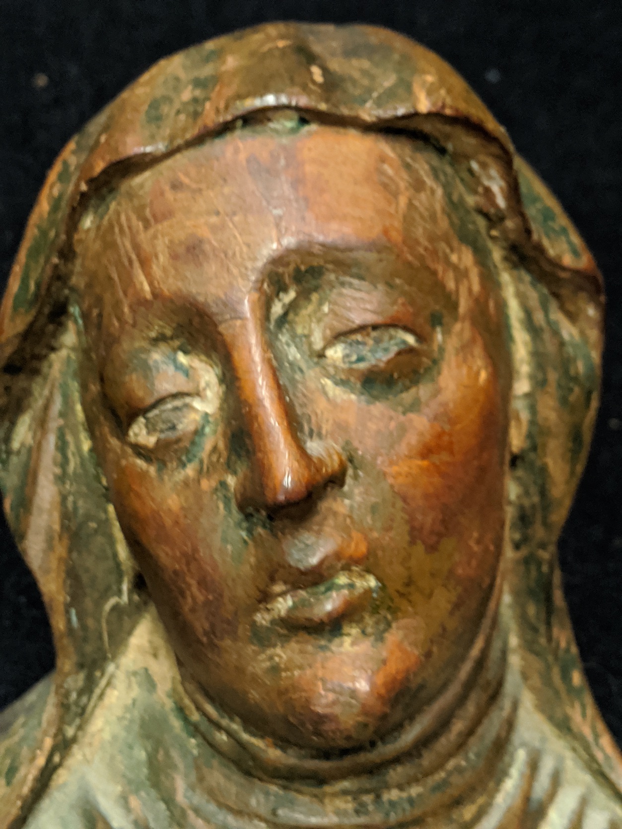 A 16th century Spanish wooden carving of Madonna, remnants of paint pigment, H.64cm Provenance: - Image 4 of 5