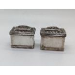 A pair of Eastern silver betel boxes, possibly Burmese, 87g, 3.5cm x 4cm