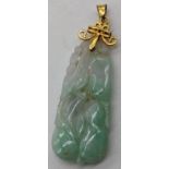 A Chinese jade carving pendant with 14ct gold mount, L.4cm