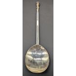 An early English silver seal top spoon, unknown mark, L.17.5cm