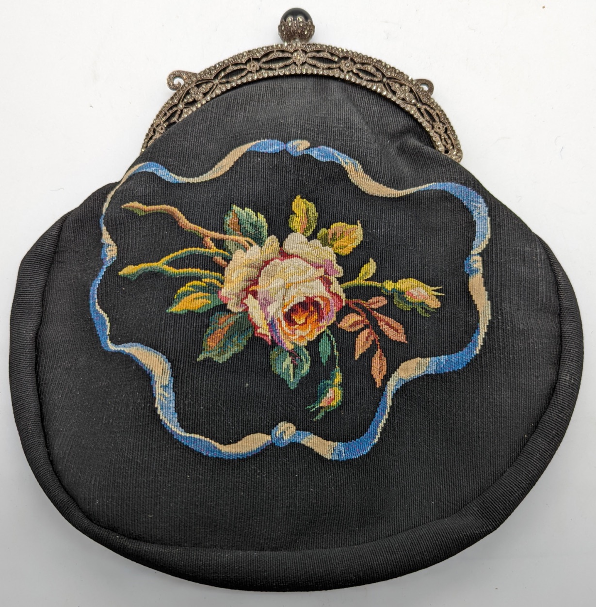 An 18th century French Aubusson handmade tapestry handbag with silver mount - Image 2 of 2