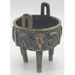 A 19th century Chinese bronze censor, H.10cm