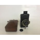 Zeiss Ikon Kolibri Lens: 50mm Tessar Accessories: Leather Case Age of Item: 1930 - 35