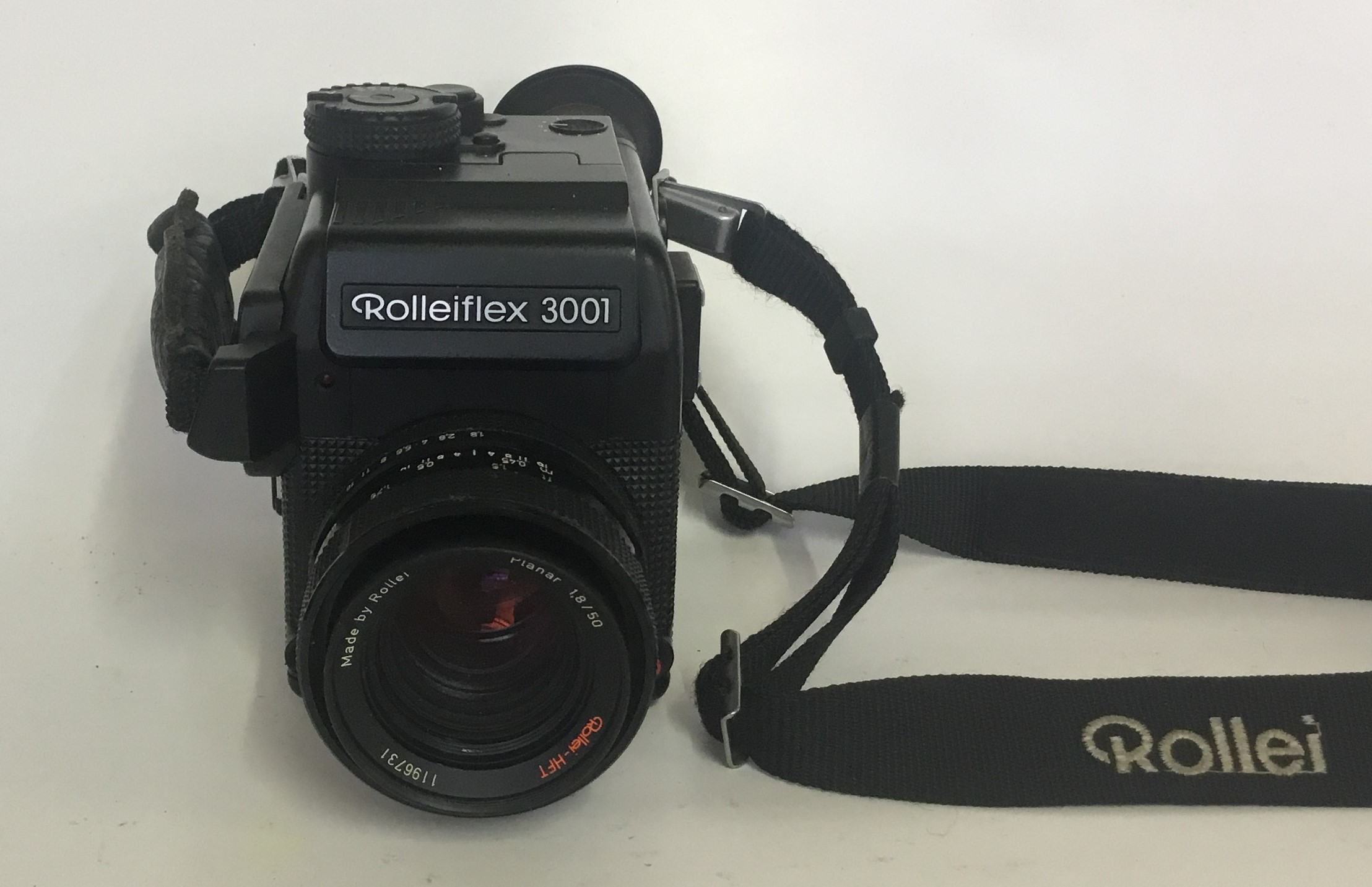 Rolleiflex 3001 Camera Serial No:101710033 Lens: 50mm Planar Additional Lenses: 35mm Distagon,