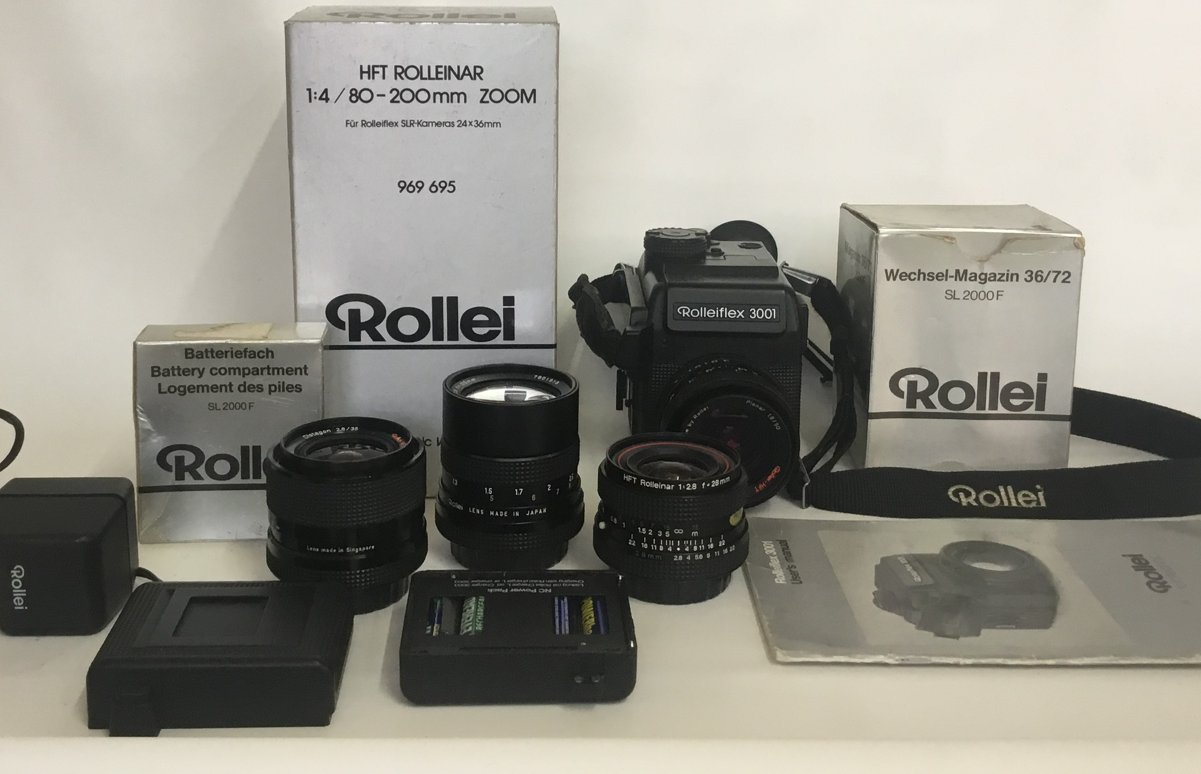 Rolleiflex 3001 Camera Serial No:101710033 Lens: 50mm Planar Additional Lenses: 35mm Distagon, - Image 2 of 2