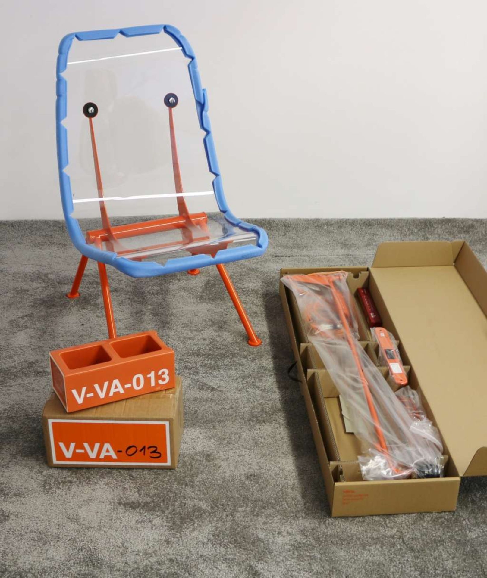 Virgil ABLOH für Vitra, 3er Set, Jean Prouvé, "Antony" und "Petite Potence" sowie Ceramic Brick. - Bild 2 aus 23