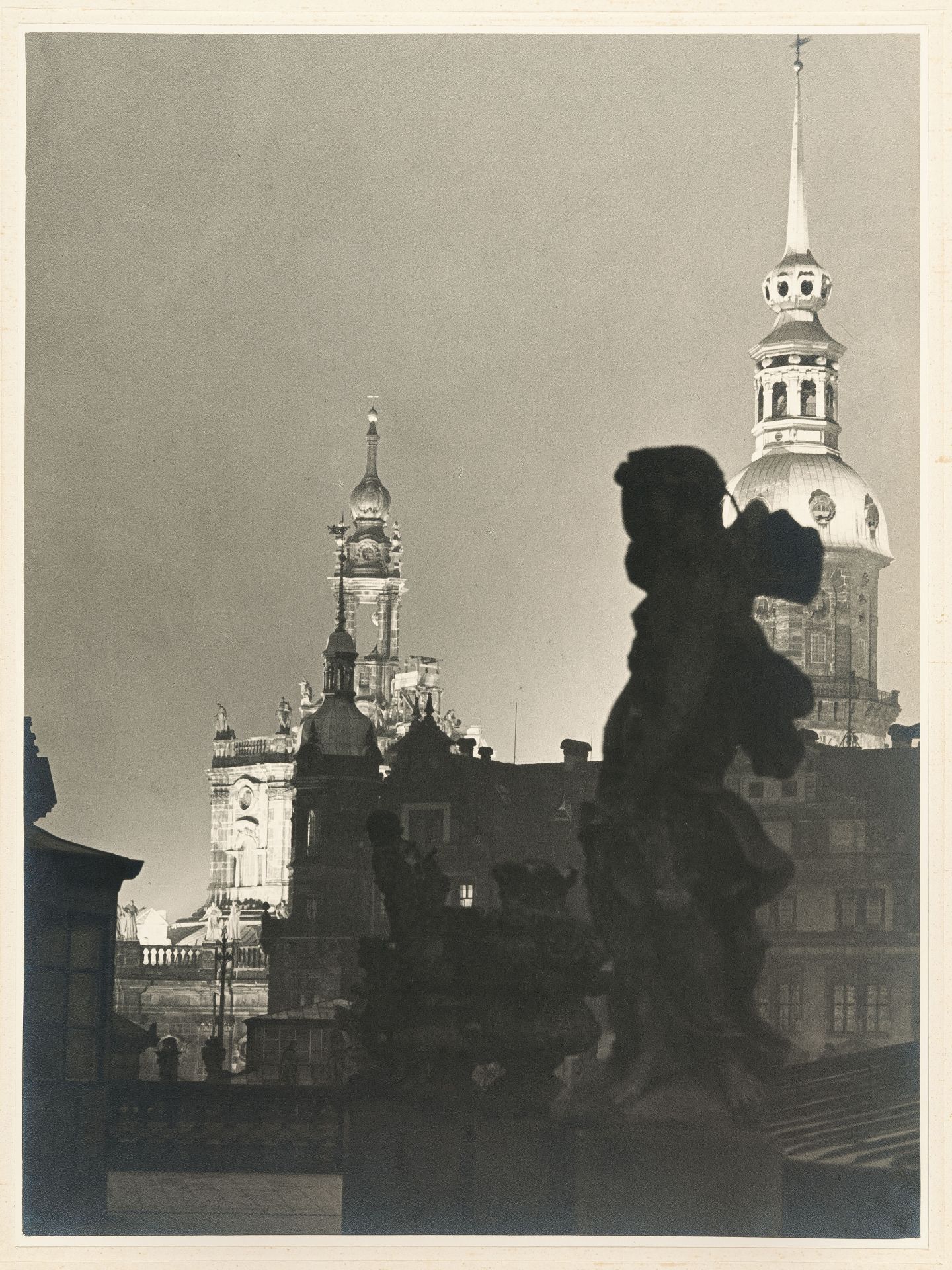 Edmund Kesting, Dresden.Vintage gelatin silver print on photo paper. (1930s). Ca. 39.5 x 29.5 cm ( - Image 2 of 3