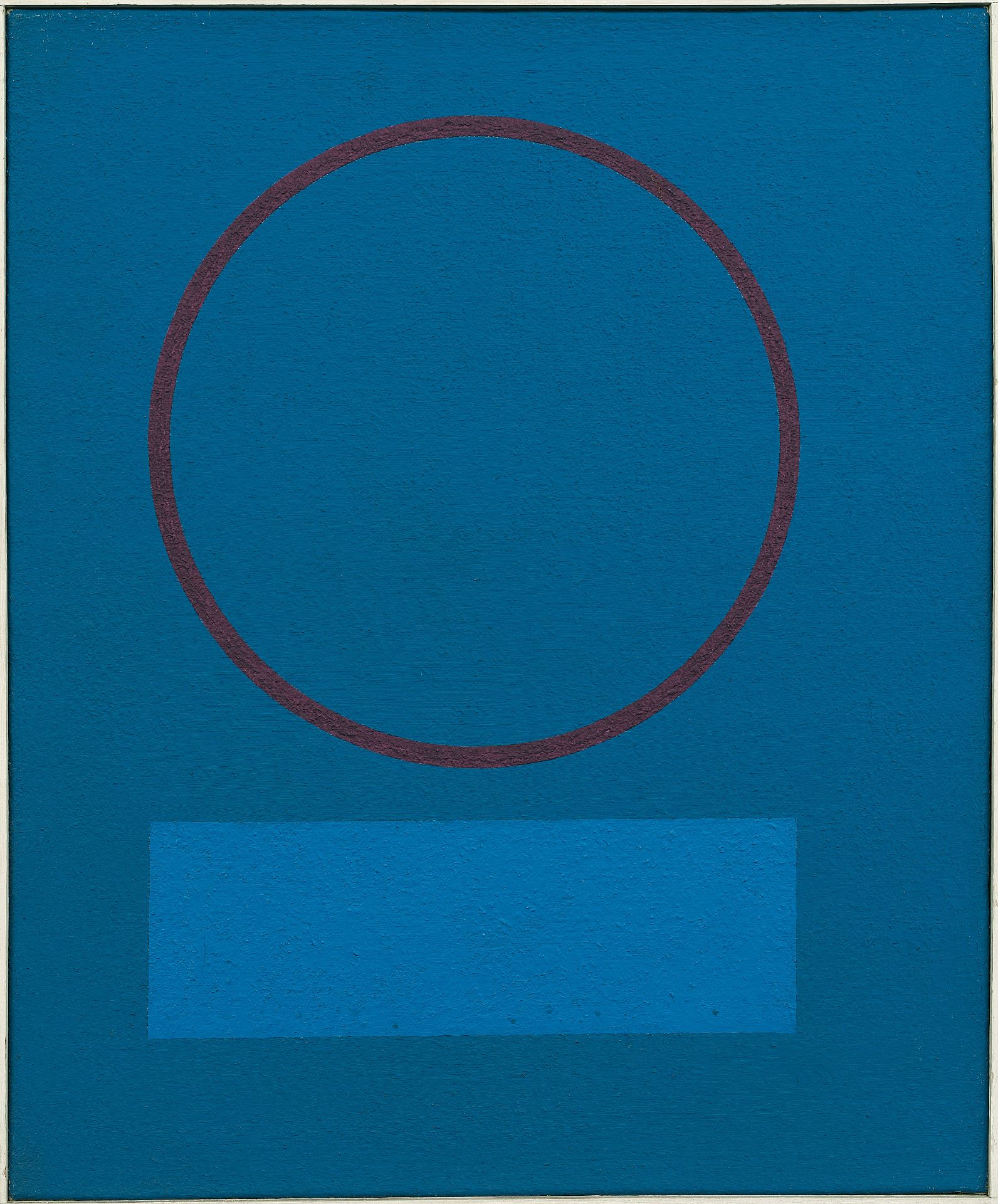 Jean Leppien, Cercle magique violet sur bleu “5/73 VIII”.Oil on canvas. (1973). Ca. 61 x 50 cm.