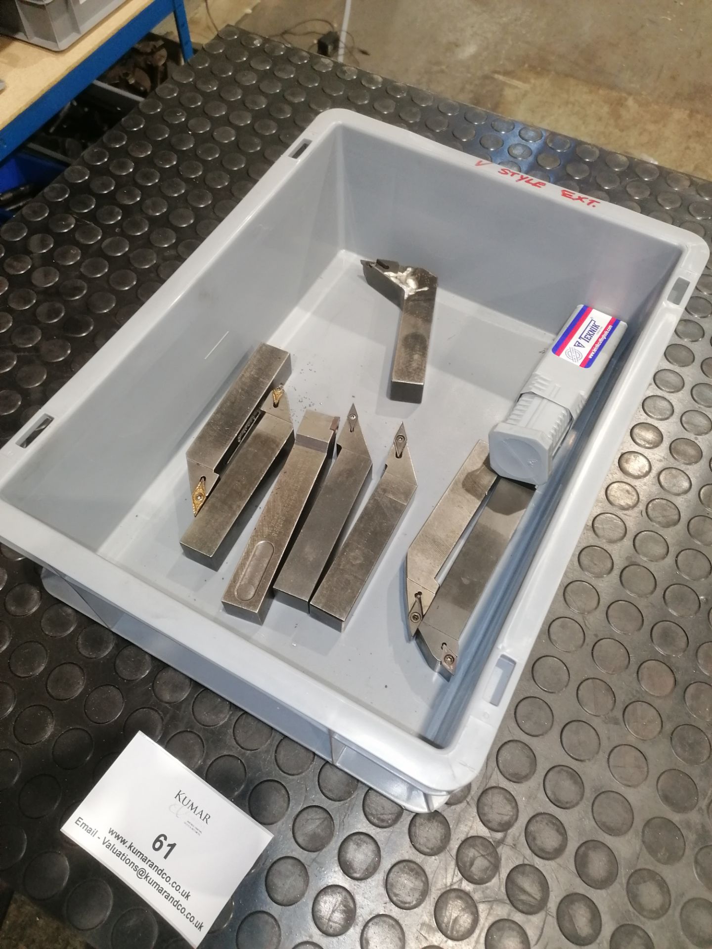 V Style Tooling Tools (Various Sizes) (Please Note: Plastic Container Boxes Are Not Included) - Image 5 of 5