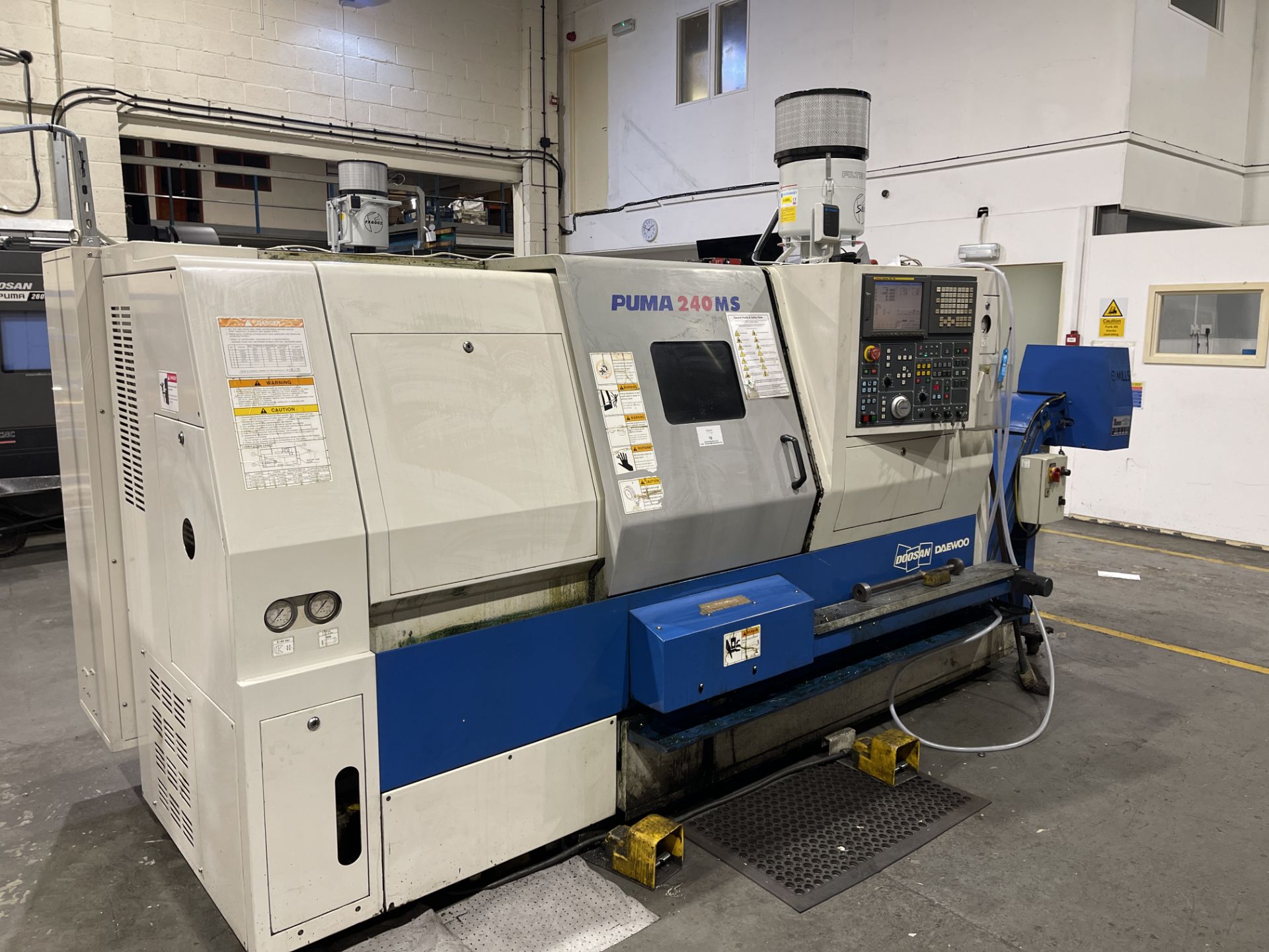 2005 - Daewoo Doosan Puma 240 MSB CNC Lathe