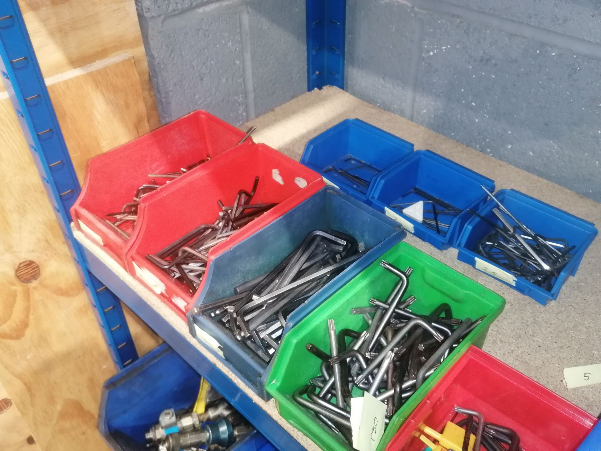 Various Allen Keys & Torque Keys (Please Note: Plastic Container Boxes Are Not Included) - Image 5 of 11