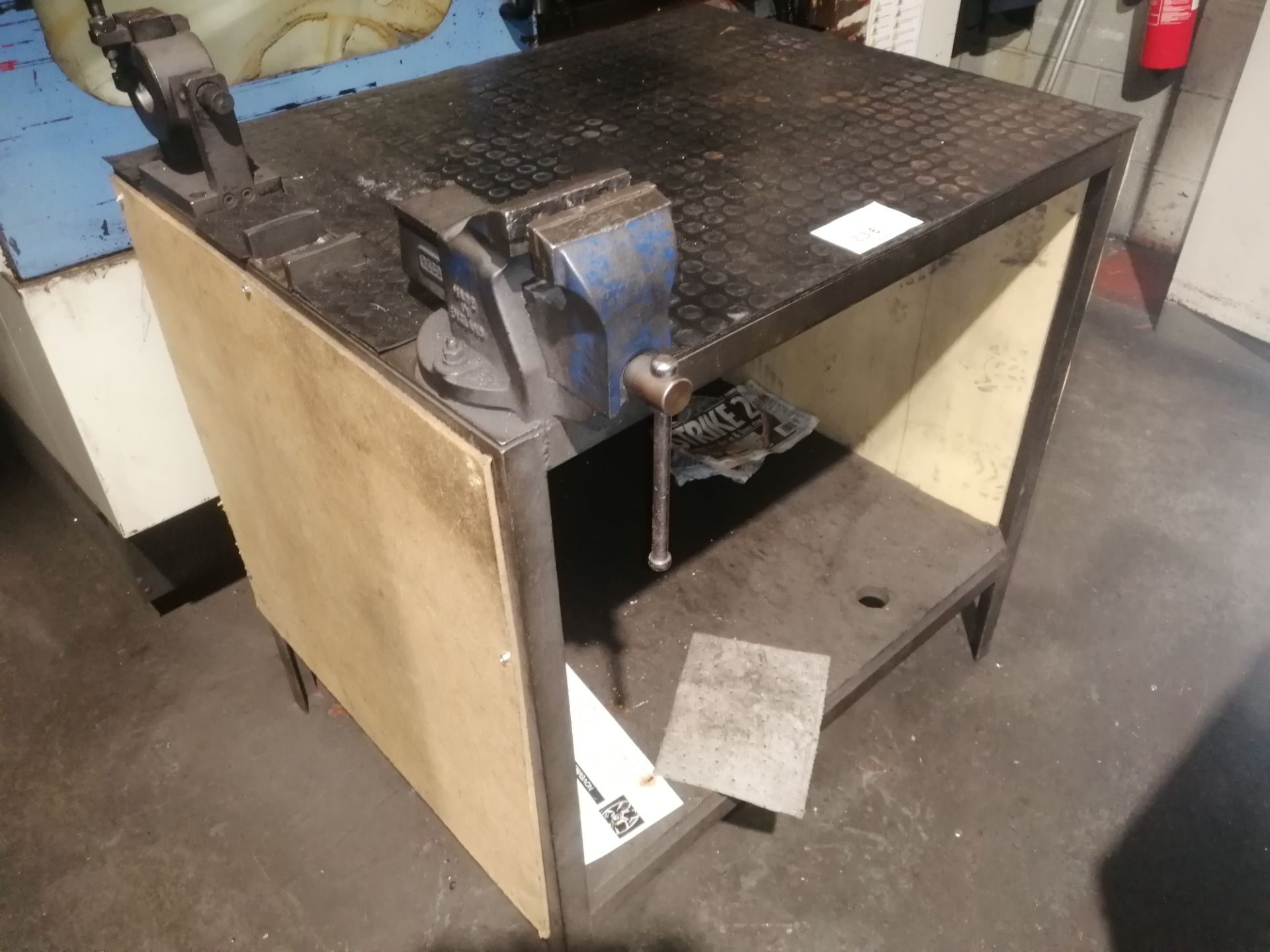 Work Bench with Vice & Mill Tool Arbor Changer - Image 7 of 7