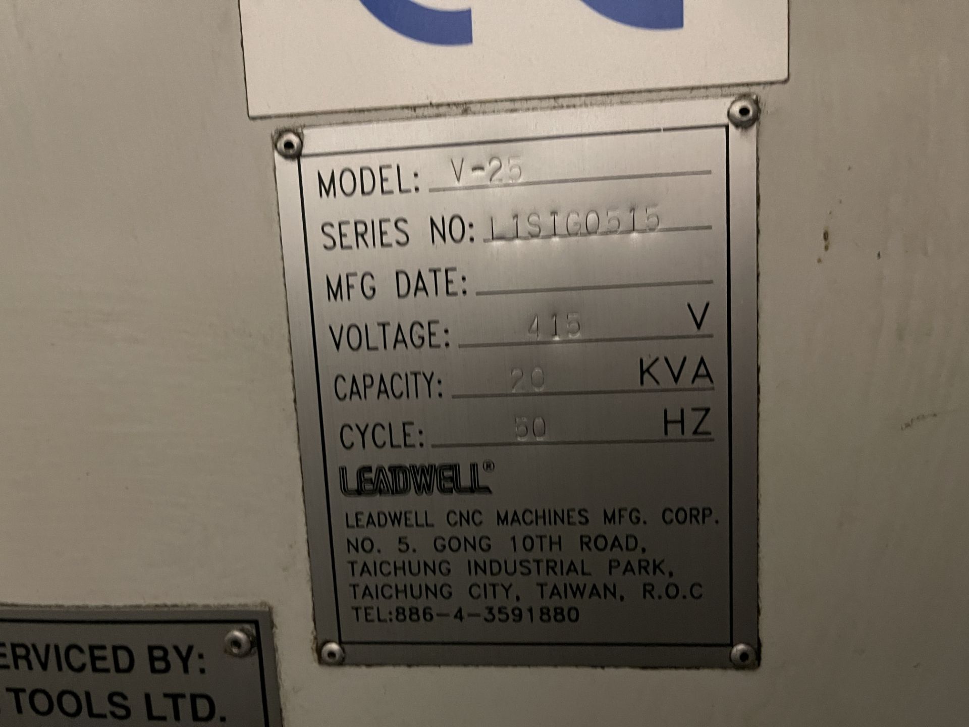 Leadwell V-25 CNC Vertical Machining Centre - Image 16 of 19