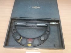 9" - 10" Micrometer