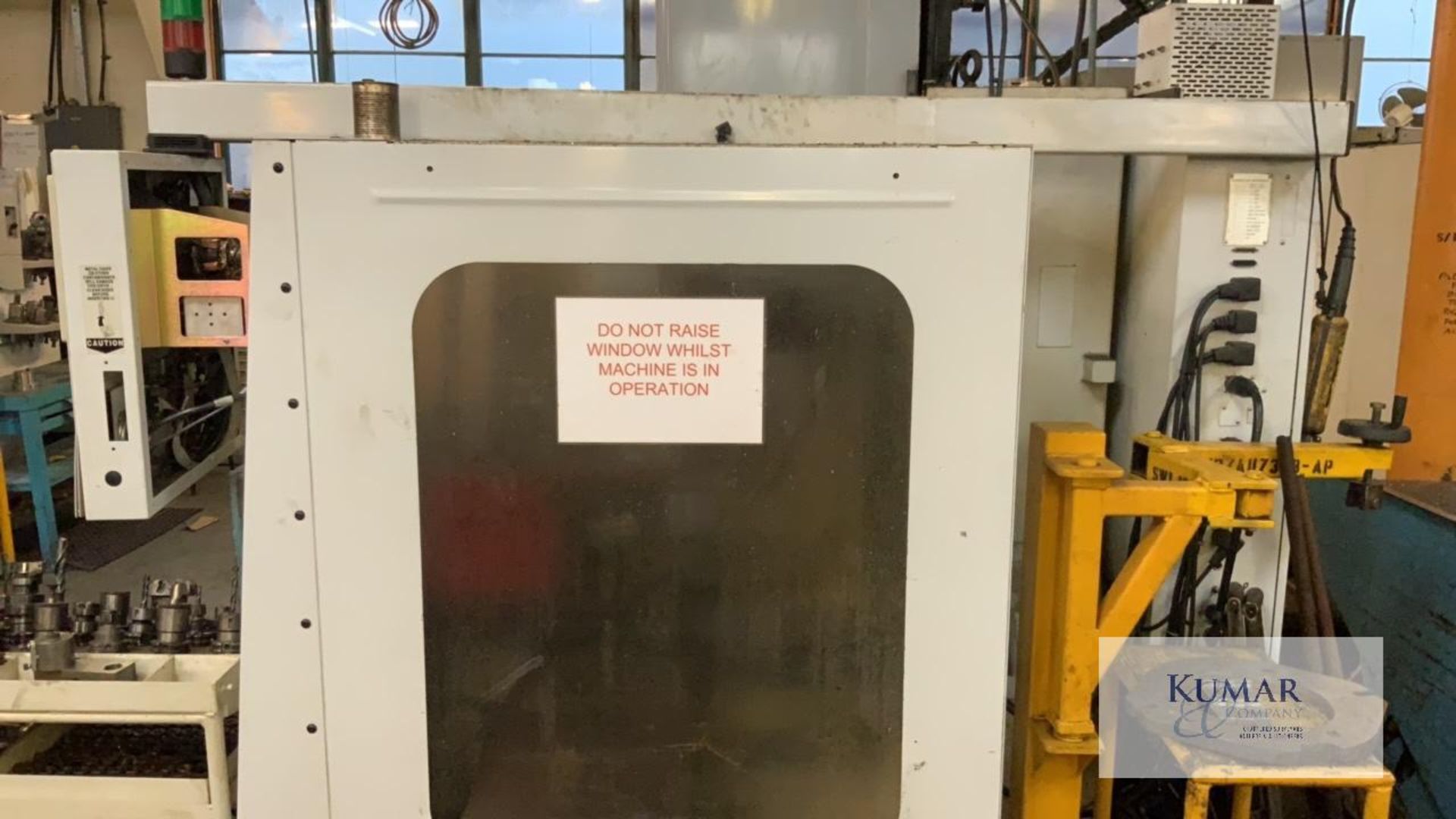 Mikron HAAS VCE 750 Machining Centre, Serial No: 11657, (09/97) with chucks as shown - Image 3 of 10