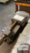 Machine Vice, 6" jaws with 4" clamping capacity