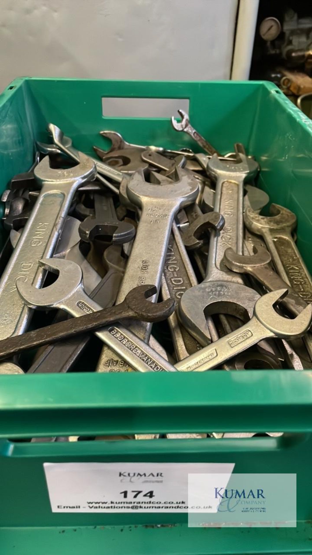 Assorted Spanner (Please note, Does not include Plastic Containers)