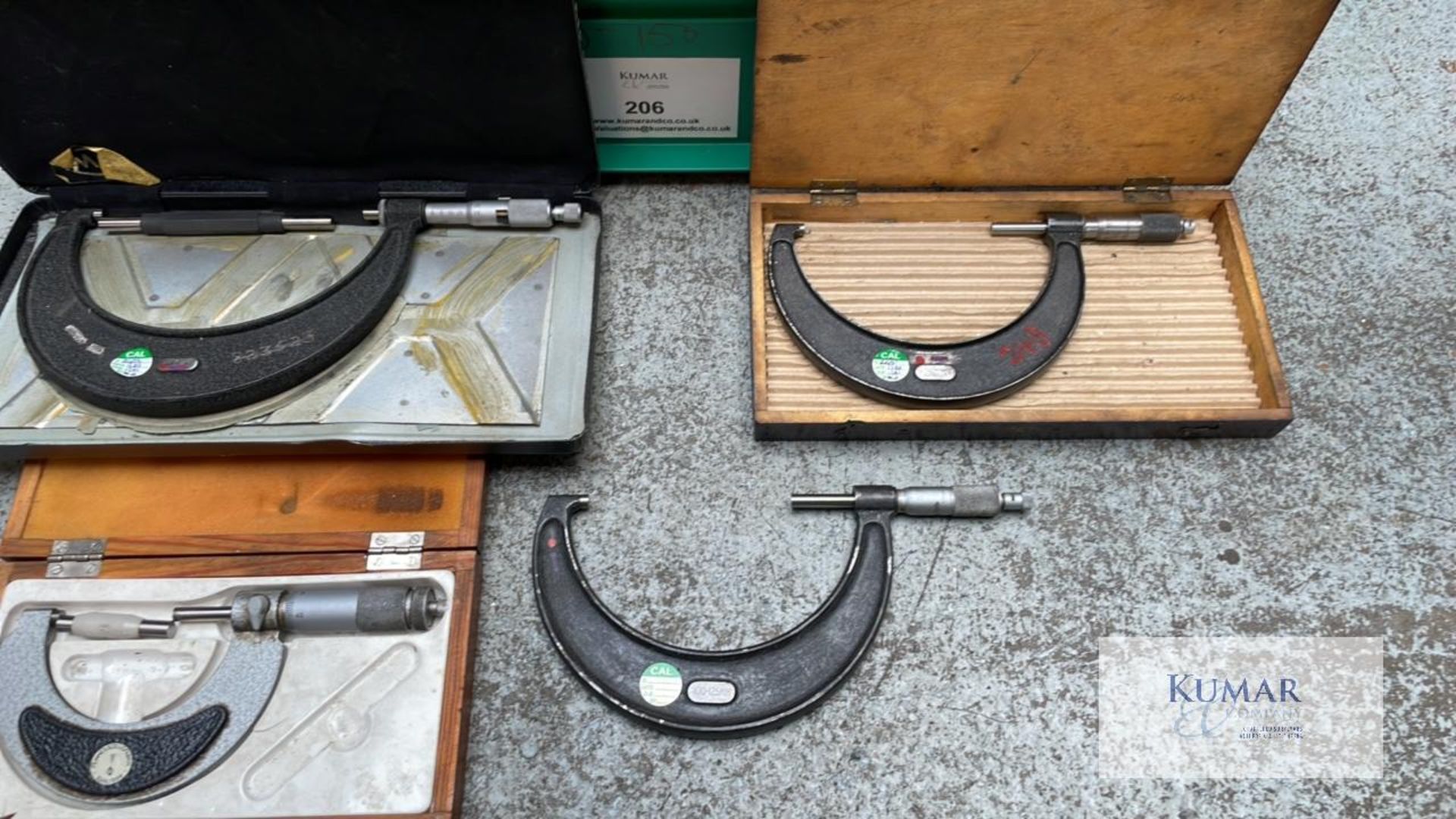 Micrometer Set, 4 x metric micrometers ranging from 75mm-159mm in 25mm increments